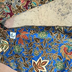 HER PONY BANDANA TOP